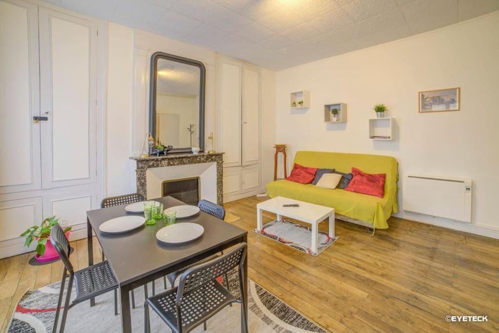 Le Baldaquin Quartier Cathedrale-Marais Apartment Bourges Ngoại thất bức ảnh